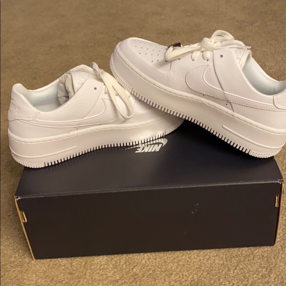 Nike Air Force 1’a Sage Low!